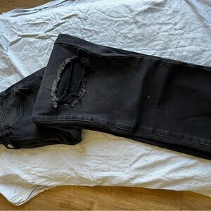 Men's Black Distressed Jeans